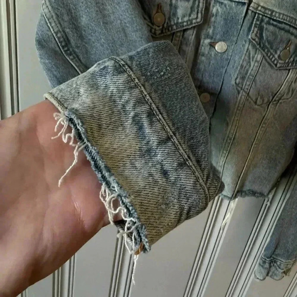LUCKY BRAND Crochet Capsule Trucker Denim Distressed Jacket, Size Medium - Picture 9 of 16